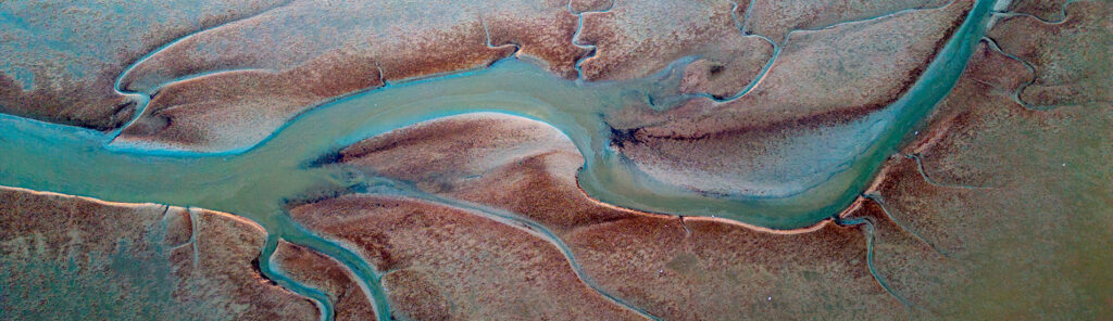 An innovative MPS approach for realistic geological models… and much more